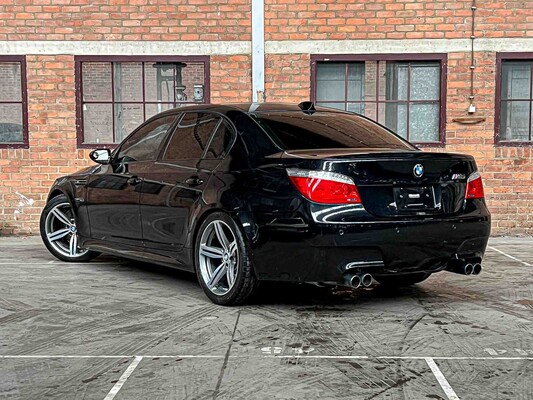 BMW M5 5.0 V10 E60 507pk 2008 5-Serie YOUNGTIMER