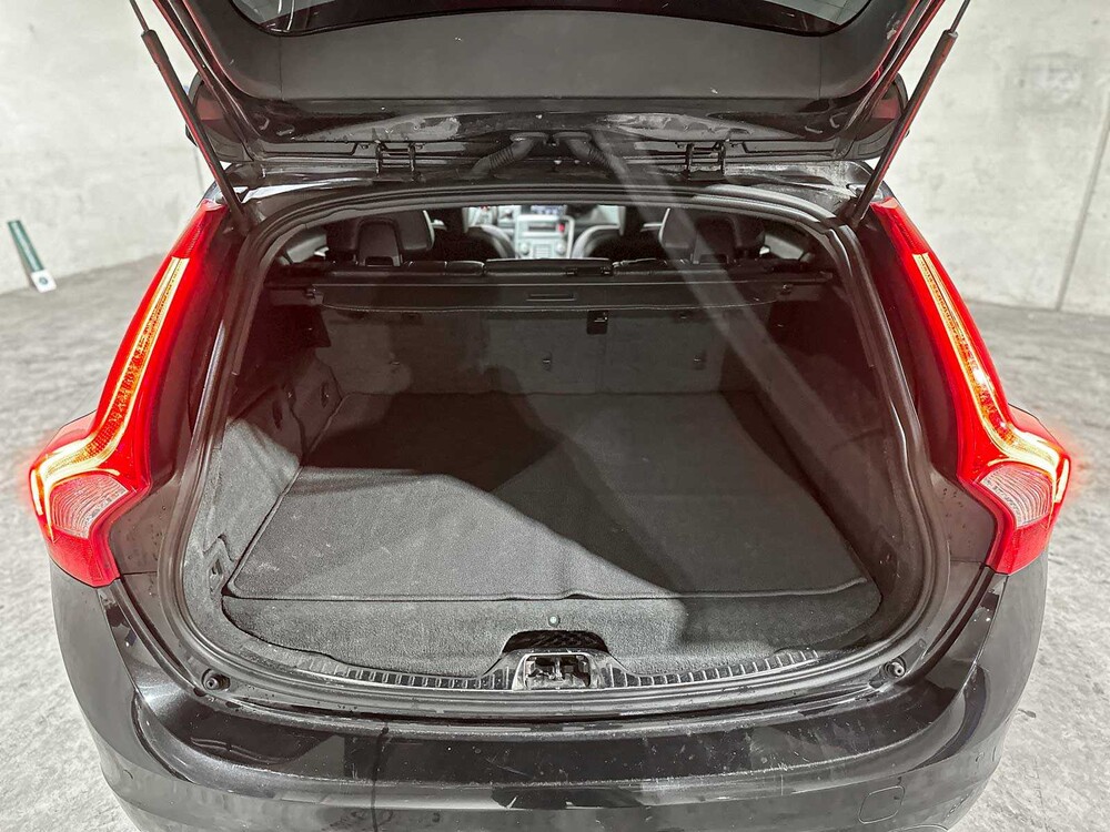 Volvo V60 2.4 D6 AWD Plug-In Hybrid Summum 285pk 2013 (Origineel-NL), 6-SFG-70