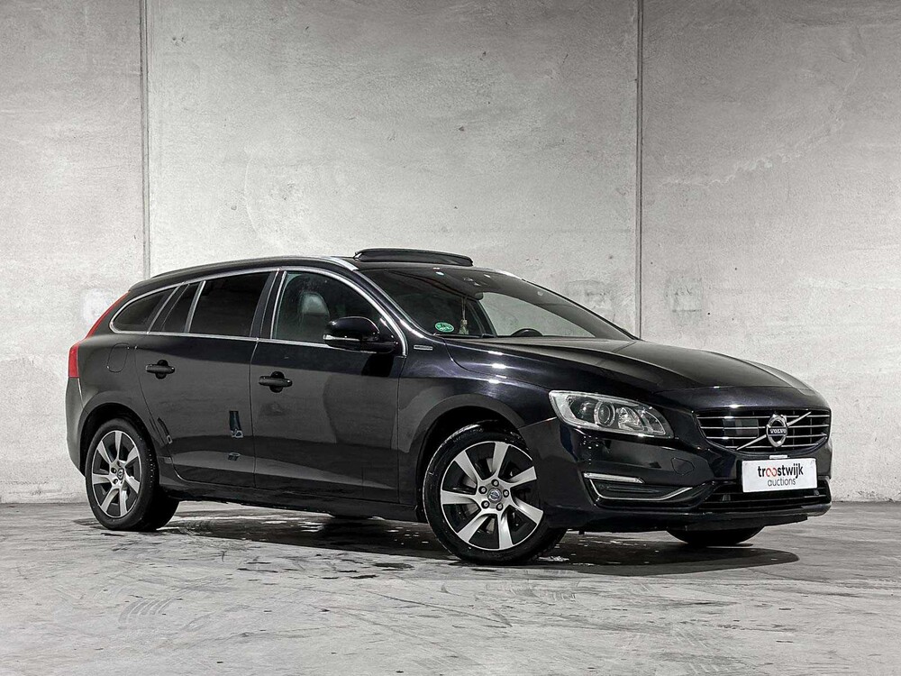 Volvo V60 2.4 D6 AWD Plug-In Hybrid Summum 285pk 2013 (Origineel-NL), 6-SFG-70