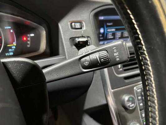 Volvo V60 2.4 D6 AWD Plug-In Hybrid Summum 285pk 2013 (Origineel-NL), 6-SFG-70