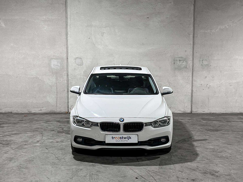 BMW 318i Corporate Lease Executive 3-serie 136pk 2018 (Origineel-NL), SB-204-F