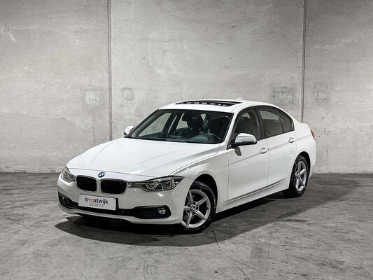 BMW 318i Corporate Lease Executive 3-serie 136pk 2018 (Origineel-NL), SB-204-F