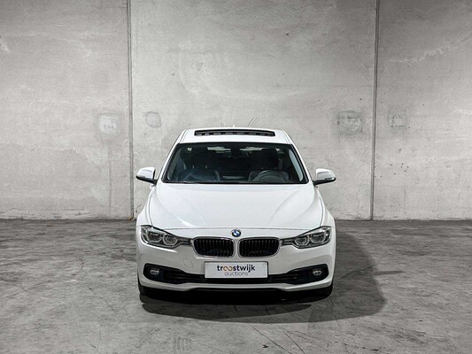 BMW 318i Corporate Lease Executive 3-serie 136pk 2018 (Origineel-NL), SB-204-F