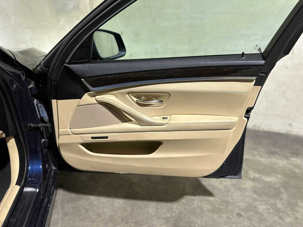 BMW 528xi Touring High Executive 245pk (Origineel-NL) 2012 5-serie, 89-TXH-2