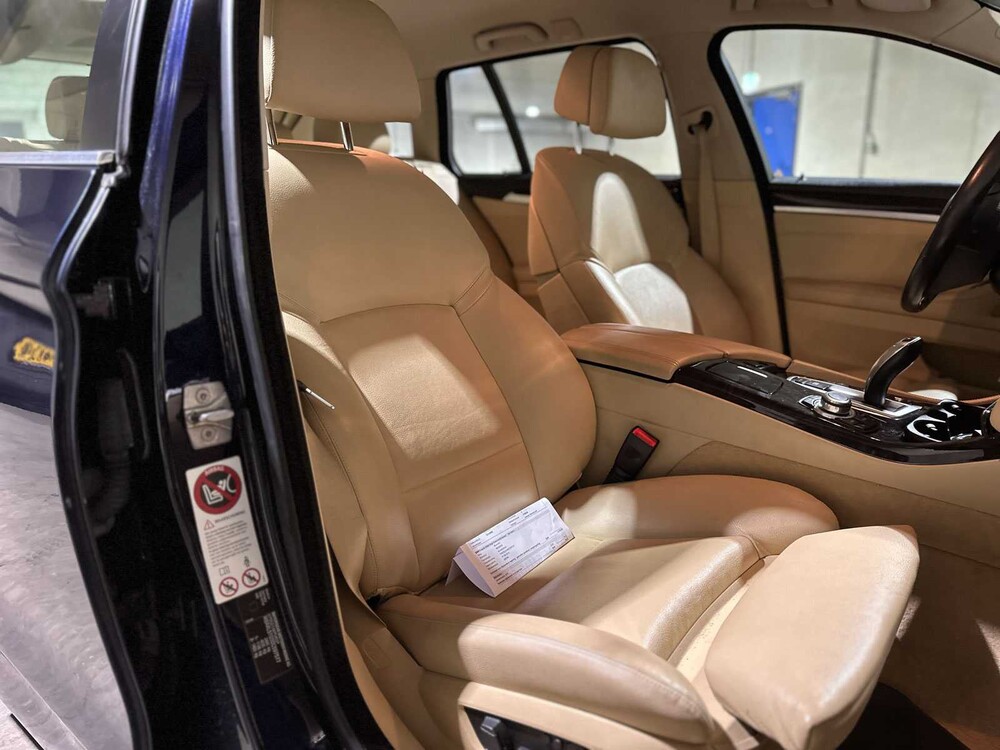 BMW 528xi Touring High Executive 245pk (Origineel-NL) 2012 5-serie, 89-TXH-2