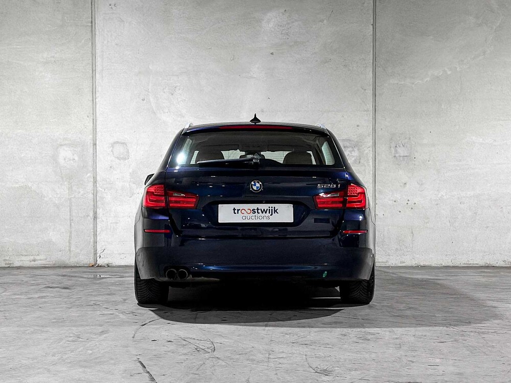 BMW 528xi Touring High Executive 245pk (Origineel-NL) 2012 5-serie, 89-TXH-2