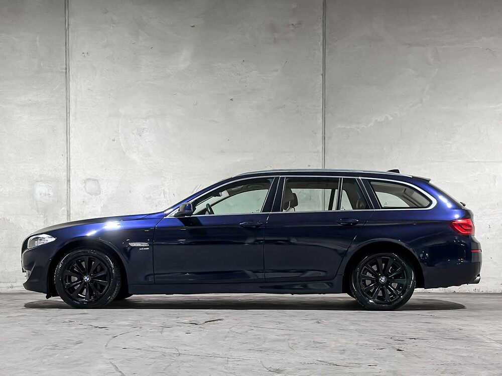 BMW 528xi Touring High Executive 245pk (Origineel-NL) 2012 5-serie, 89-TXH-2