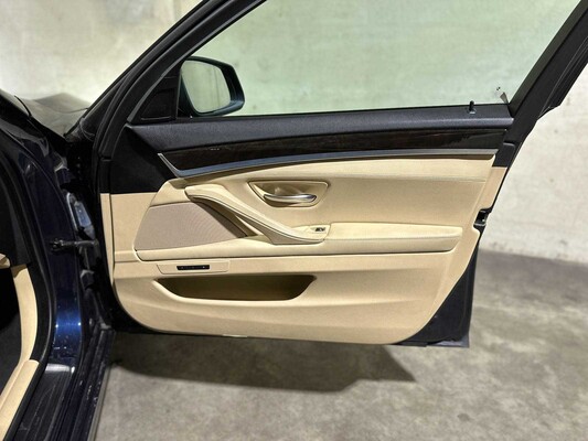 BMW 528xi Touring High Executive 245pk (Origineel-NL) 2012 5-serie, 89-TXH-2