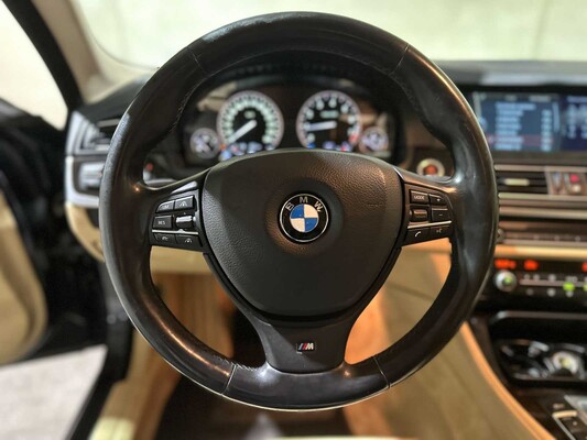 BMW 528xi Touring High Executive 245pk (Origineel-NL) 2012 5-serie, 89-TXH-2