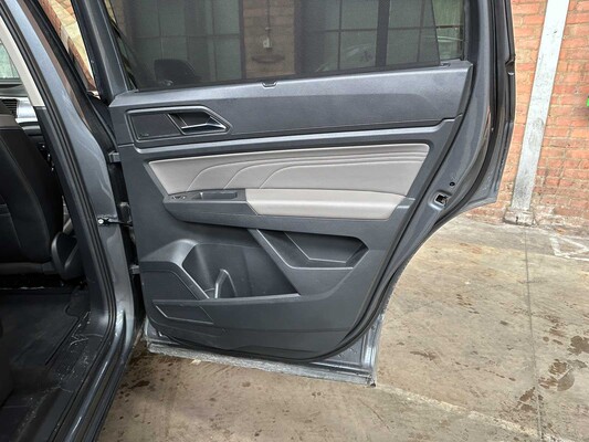 Volkswagen Atlas 3.6 V6 R-Line 7-Persoons 280pk 2023