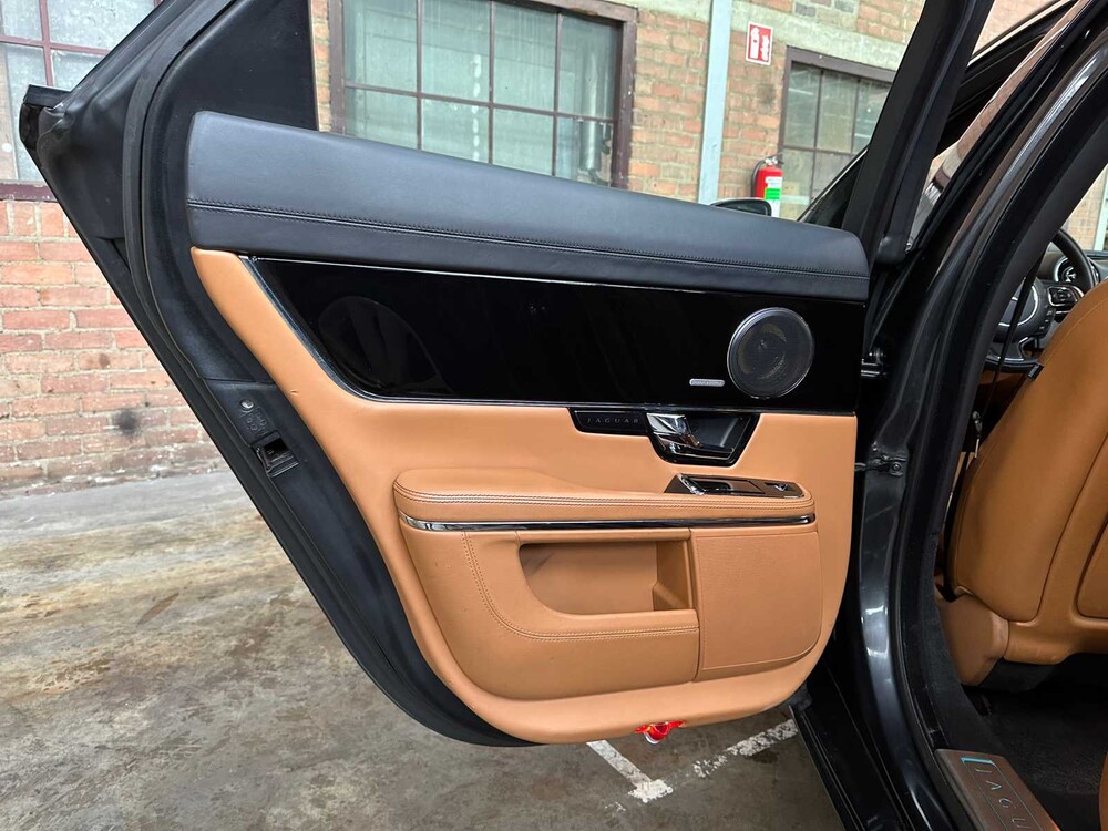 Jaguar XJ 3.0 V6D Portfolio 275pk 2012