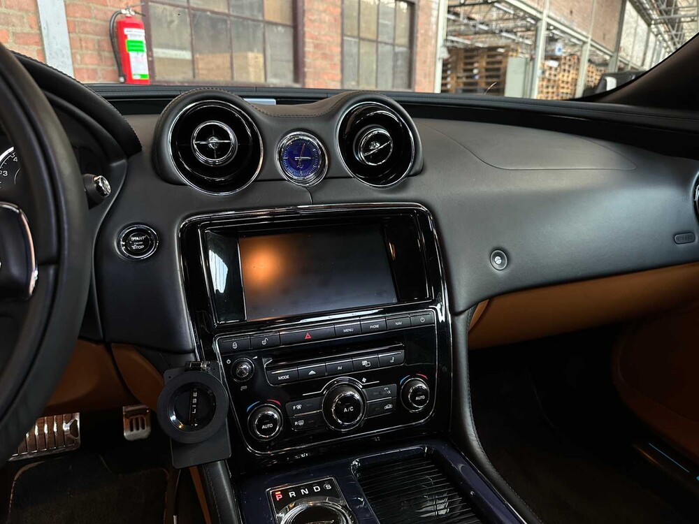 Jaguar XJ 3.0 V6D Portfolio 275pk 2012