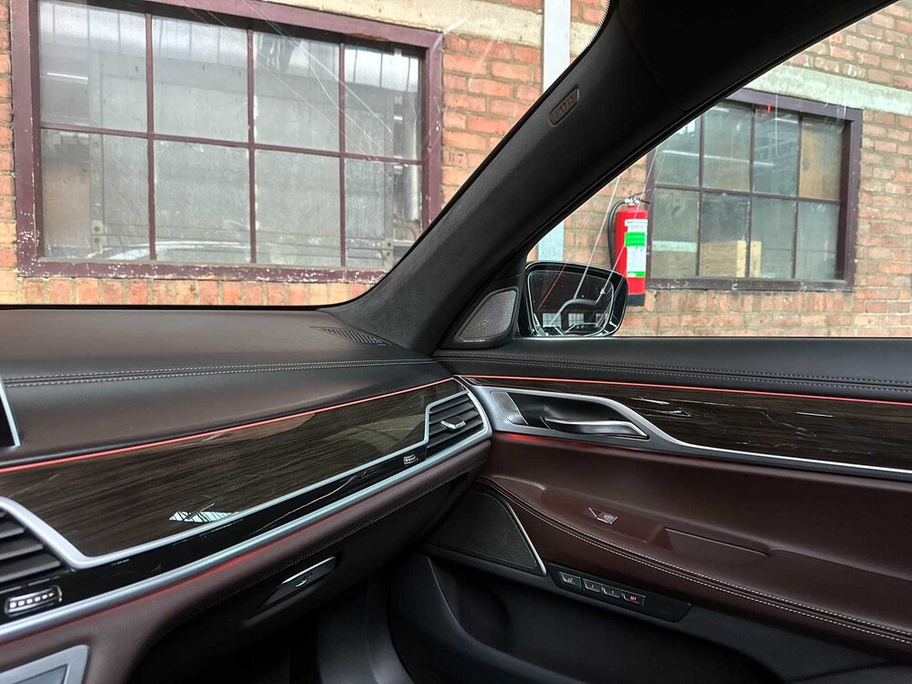 BMW 750d xDrive 400pk 2021 7-serie G11