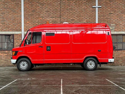 Mercedes-Benz -Brandweerwagen- 310D hoog G.V.W. Lang/Laag 95pk 1994, V-76-NGP