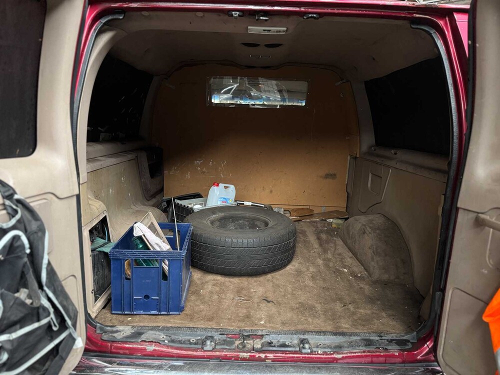 Ford E150 5.0 1993, 95-VH-NN