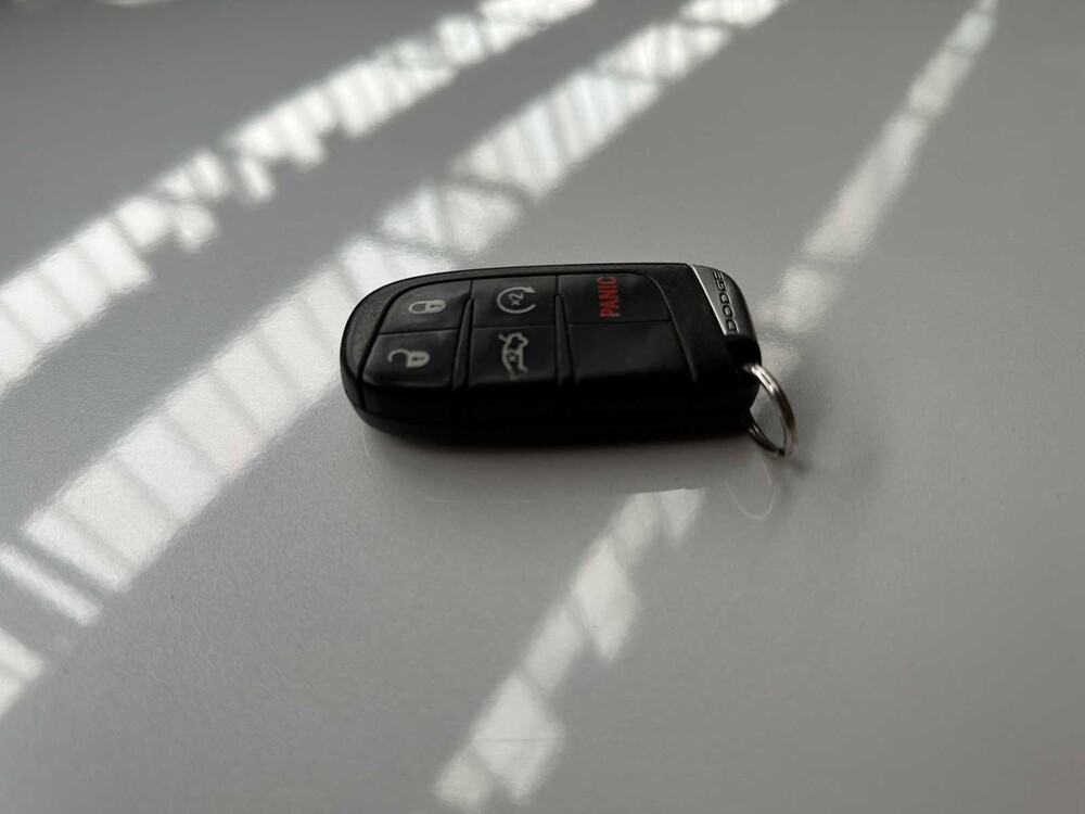 Dodge Charger RT HEMI 5.7 V8 375pk 2013