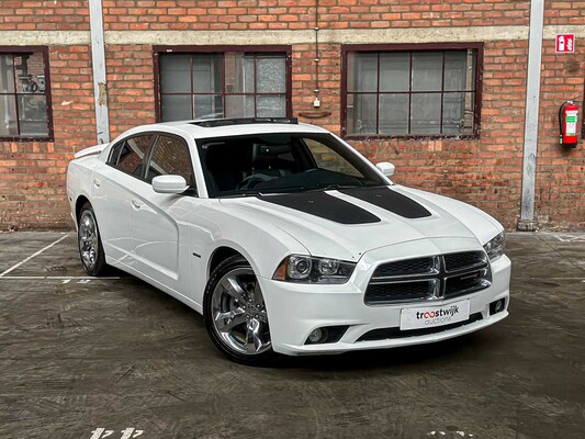 Dodge Charger RT HEMI 5.7 V8 375pk 2013