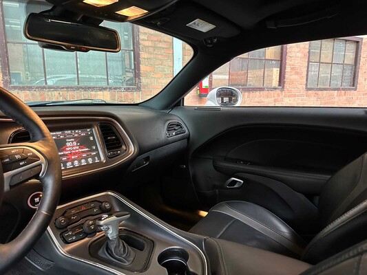 Dodge Challenger SXT PLUS 3.6 V6 305pk 2015