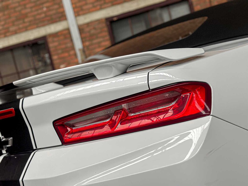 Chevrolet Camaro 1LT 2.0L I4 F DOHC 16V 275pk 2017