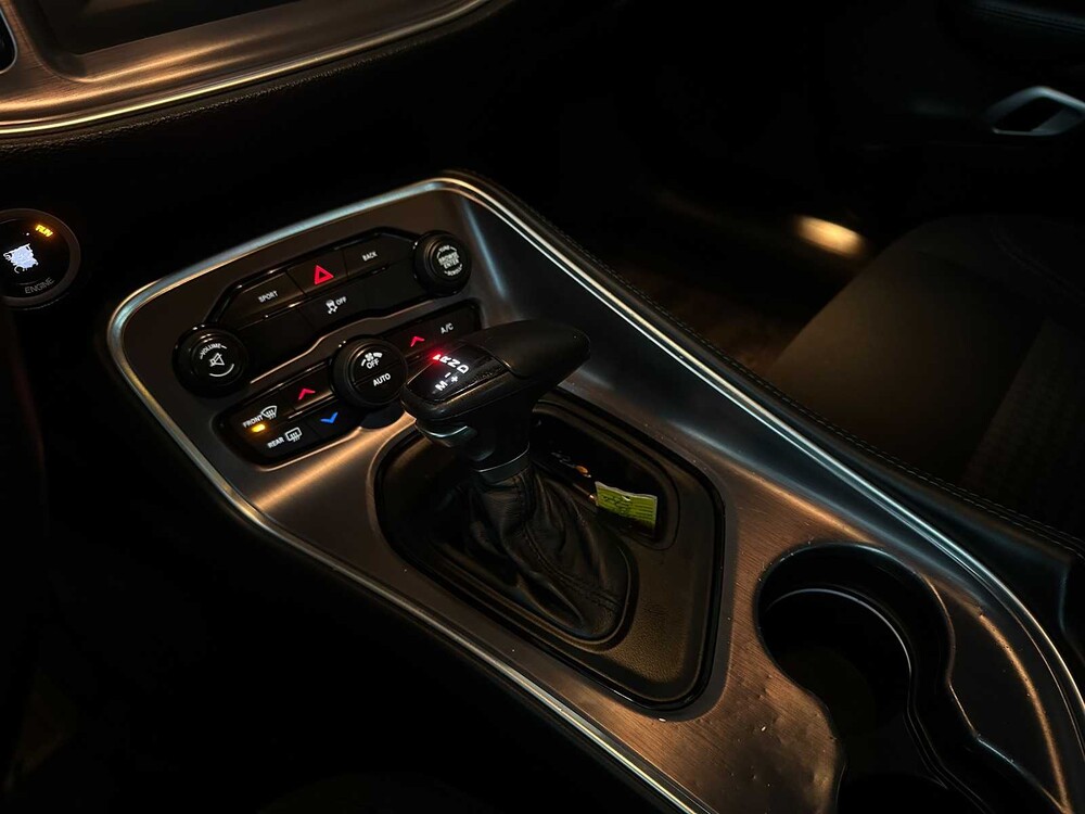 Dodge Challenger SXT 3.6 V6 305hp 2016