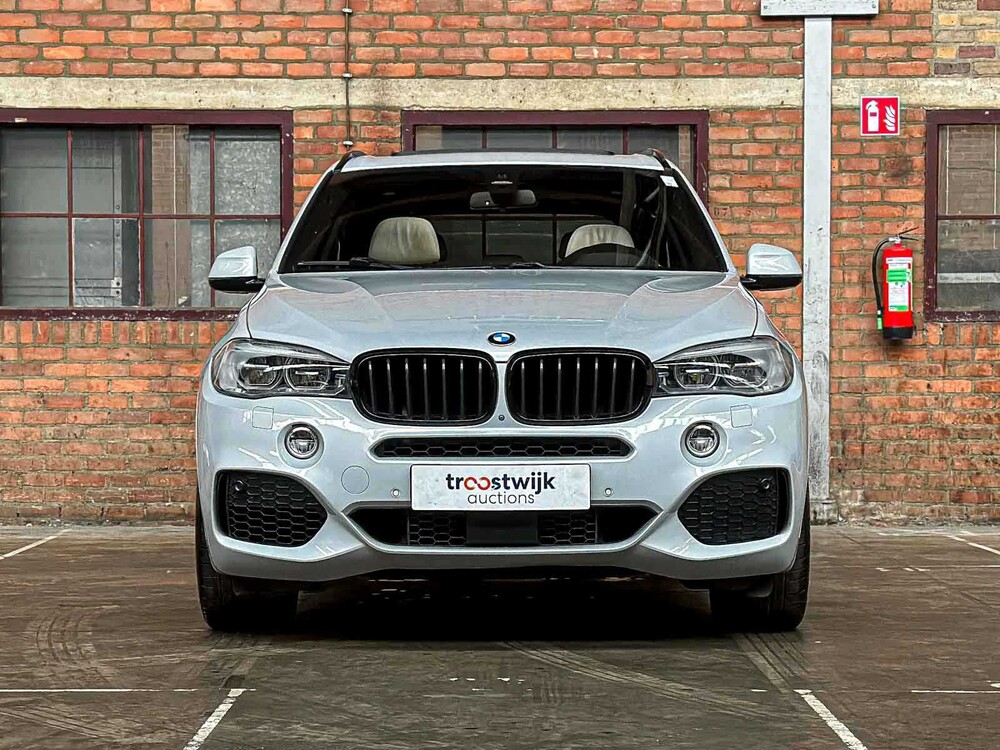 BMW X5 xDrive50i 4.4 V8 M-Sport High Executive F15 449pk 2017, K-353-TD