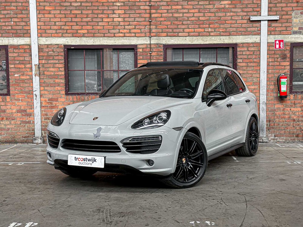 Porsche Cayenne S 4.8 V8 Sport-Chrono 400pk 2013, JP-842-T