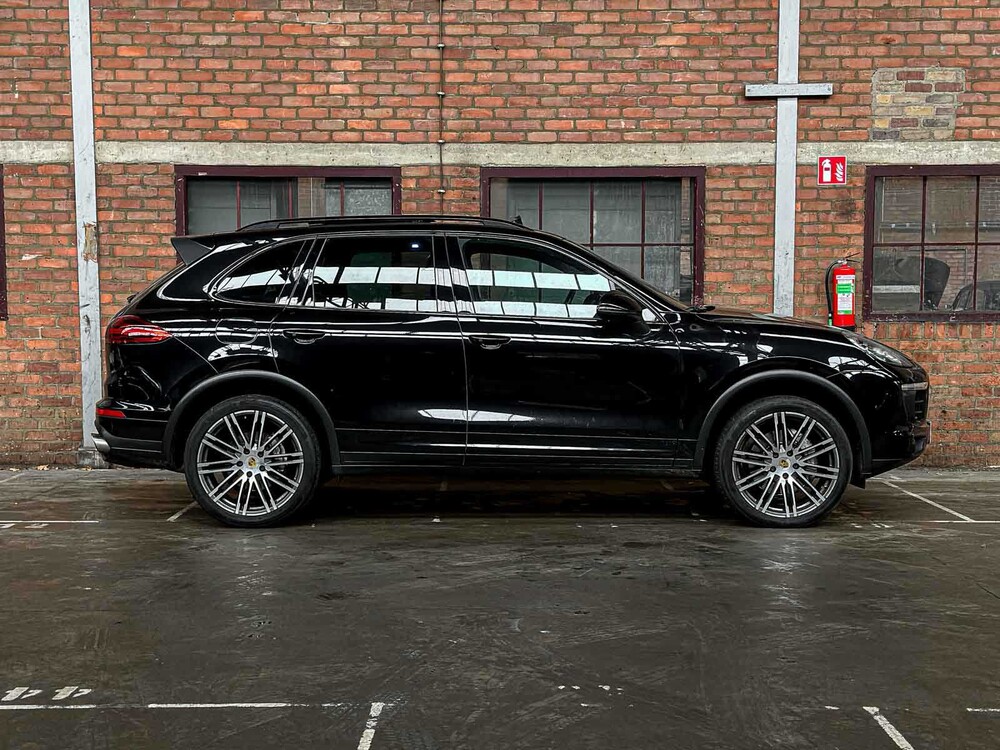 Porsche Cayenne S 3.6 V6 420hp 2014, K-204-BH