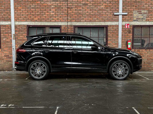 Porsche Cayenne S 3.6 V6 420hp 2014, K-204-BH