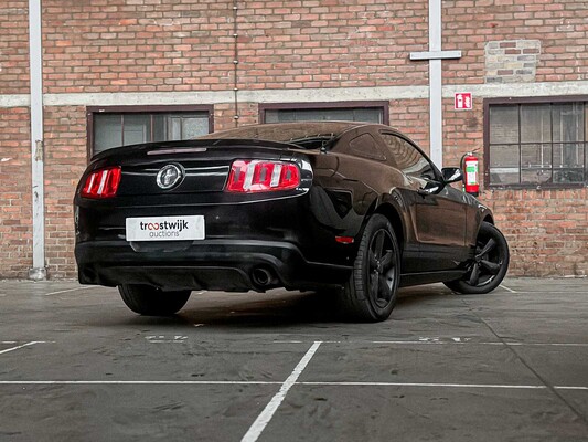 Ford Mustang 3.7 V6 305pk 2013 Coupe