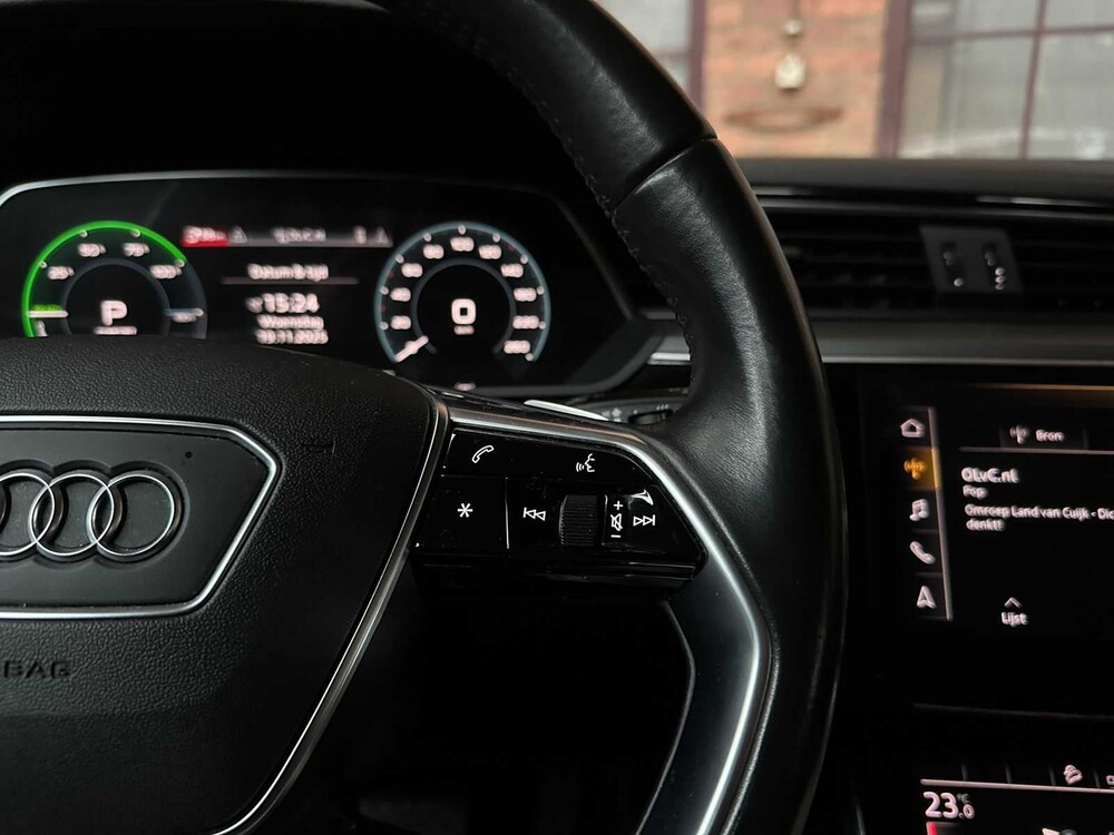 Audi e-tron 50 Quattro Edition 71 kWh 313pk 2020 (Origineel-NL), J-388-LL