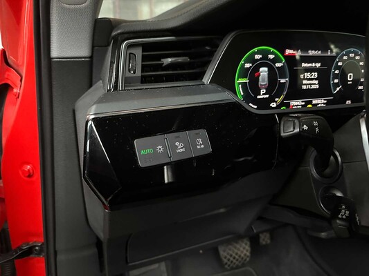 Audi e-tron 50 Quattro Edition 71 kWh 313 PS 2020 (Original-NL), J-388-LL