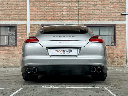Porsche Panamera 3.6 V6 300pk 2011