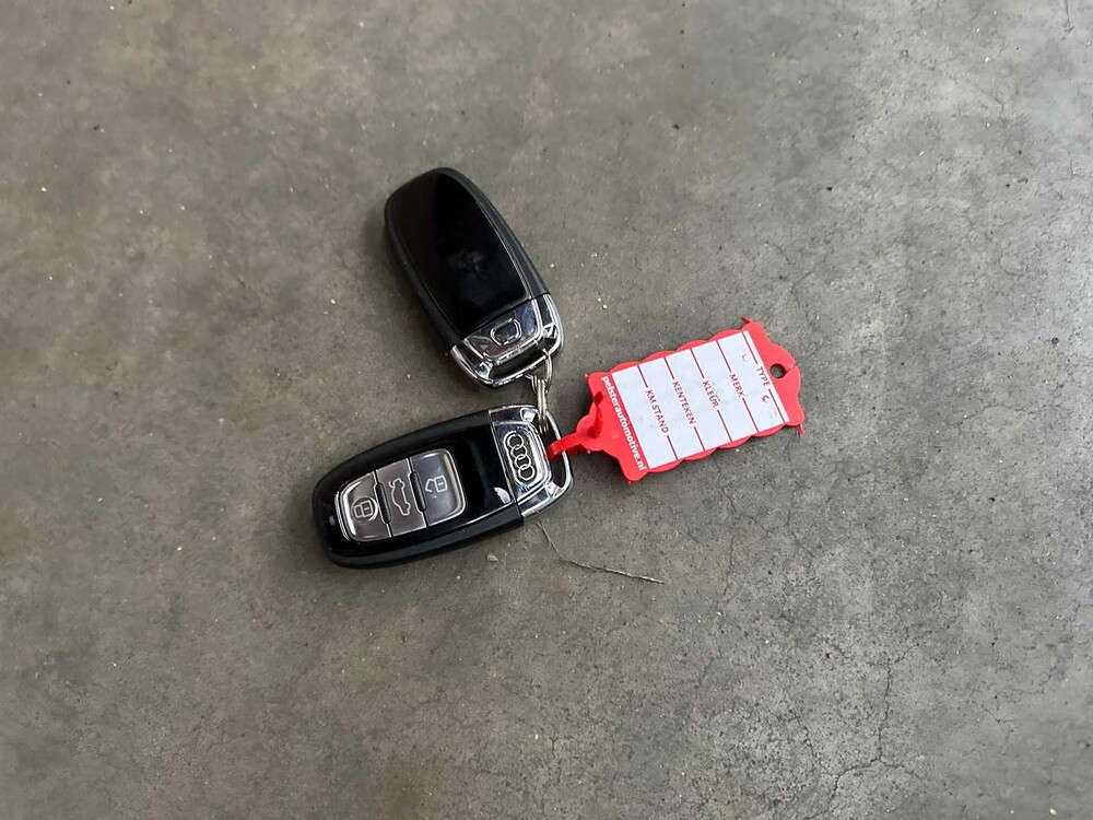 Audi A8 4.2 FSI V8 Quattro 372pk 2011