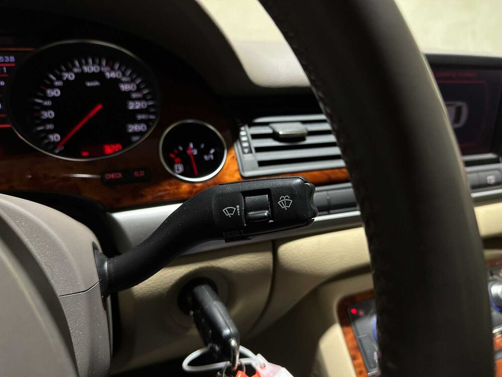Audi A8 4.2 V8 Quattro Pro Line 350pk 2007 (Origineel-NL + 1e Eigenaar), 25-XH-VZ