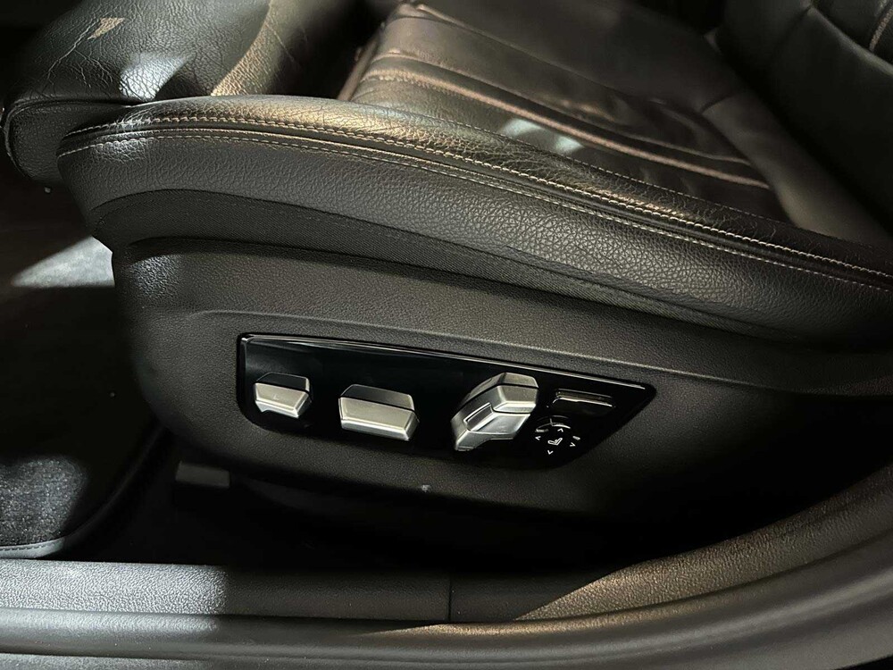 BMW 520i Touring High Executive Sport-Line 5-serie 184pk 2019 (Origineel-NL), XG-208-V