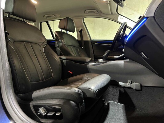 BMW 520i Touring High Executive Sport-Line 5-serie 184pk 2019 (Origineel-NL), XG-208-V