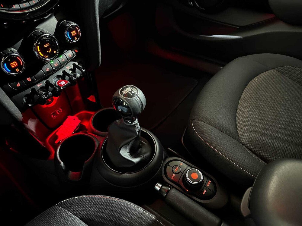  Mini Cooper 1.5 136pk 2014, J-119-RV