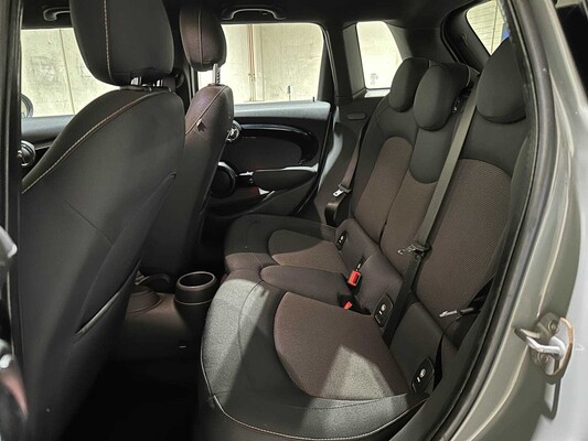 Mini Cooper 1.5 136pk 2014, J-119-RV