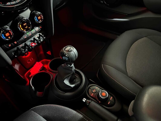 Mini Cooper 1.5 136pk 2014, J-119-RV