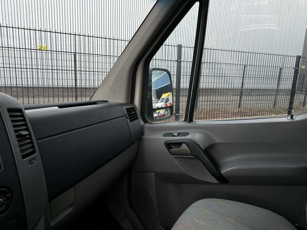 Volkswagen Crafter 35 2.5 TDI L2H1 DC 109pk 2008 (Origineel-NL), 62-VPJ-5
