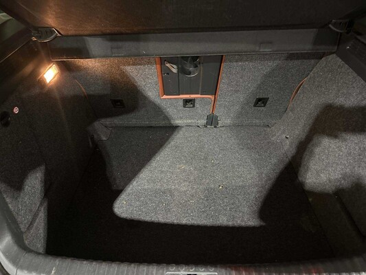 Volkswagen Tiguan 1.4 Tsi Sportstyle 4Motion 150pk 2008 (Origineel-NL), 95-GSH-8 Youngtimer