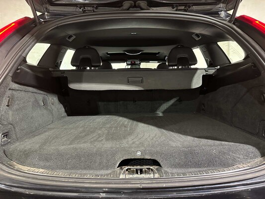 Volvo V60 2.4 D6 AWD Plug-In Hybrid Summum 215pk 2013 (Origineel-NL), 6-SVN-43