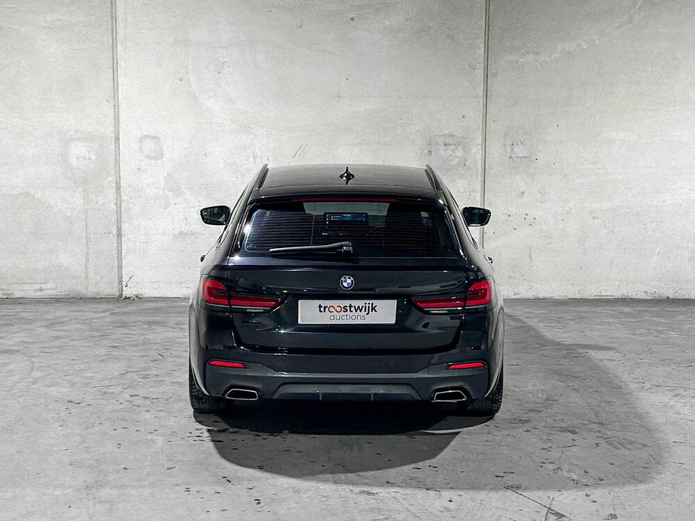 BMW 520i Touring High Executive Edition M-Sport 184pk 2021 (Origineel-NL) 5-Serie G31, L-194-JX