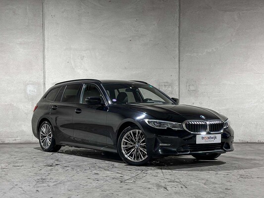 BMW 330e Touring Business Edition Plus 184pk 2021 3-serie (Origineel-NL + 1e Eigenaar) L-480-TL