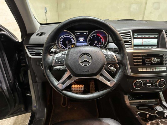 Mercedes-Benz ML350 BlueTEC 3.0 V6 258pk 2014 M-Klasse, GX-730-V