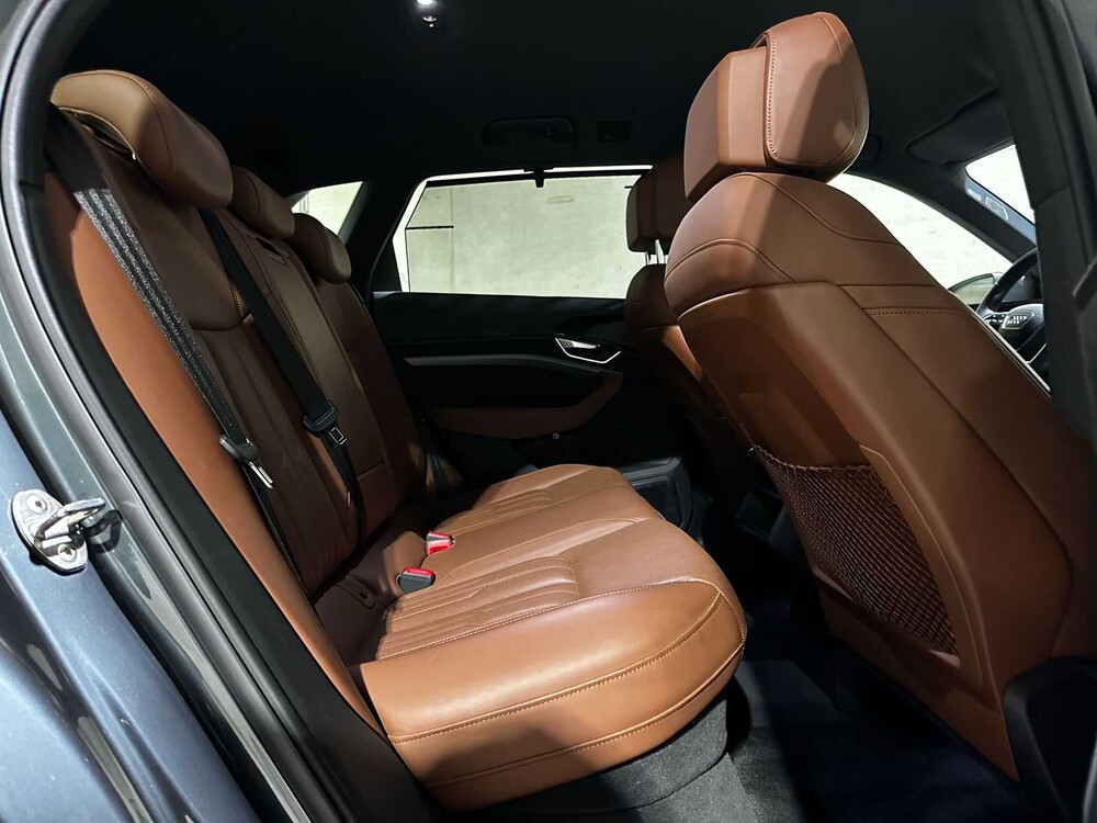 Audi e-tron 55 Quattro Advanced Pro Line Plus 95 kWh 408pk 2019 (Origineel-NL), ZD-508-P