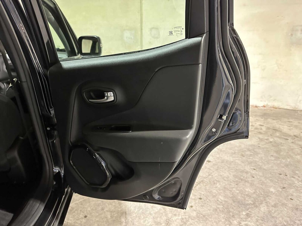 Jeep Renegade 1.4 MultiAir Night Eagle II Lmtd DDCT 140pk 2018 (Origineel-NL + 1e eigenaar), XD-557-D