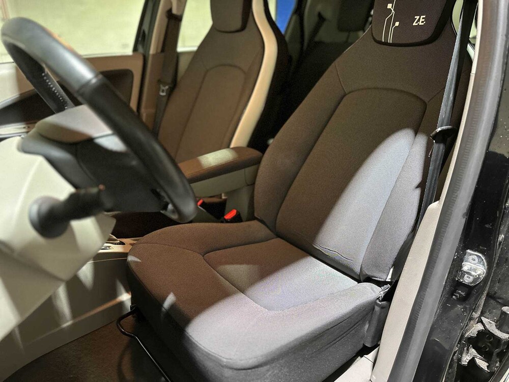Renault ZOE Q210 Zen QC 22 (ex) 58hp 2016 (Original-NL), KS-960-B