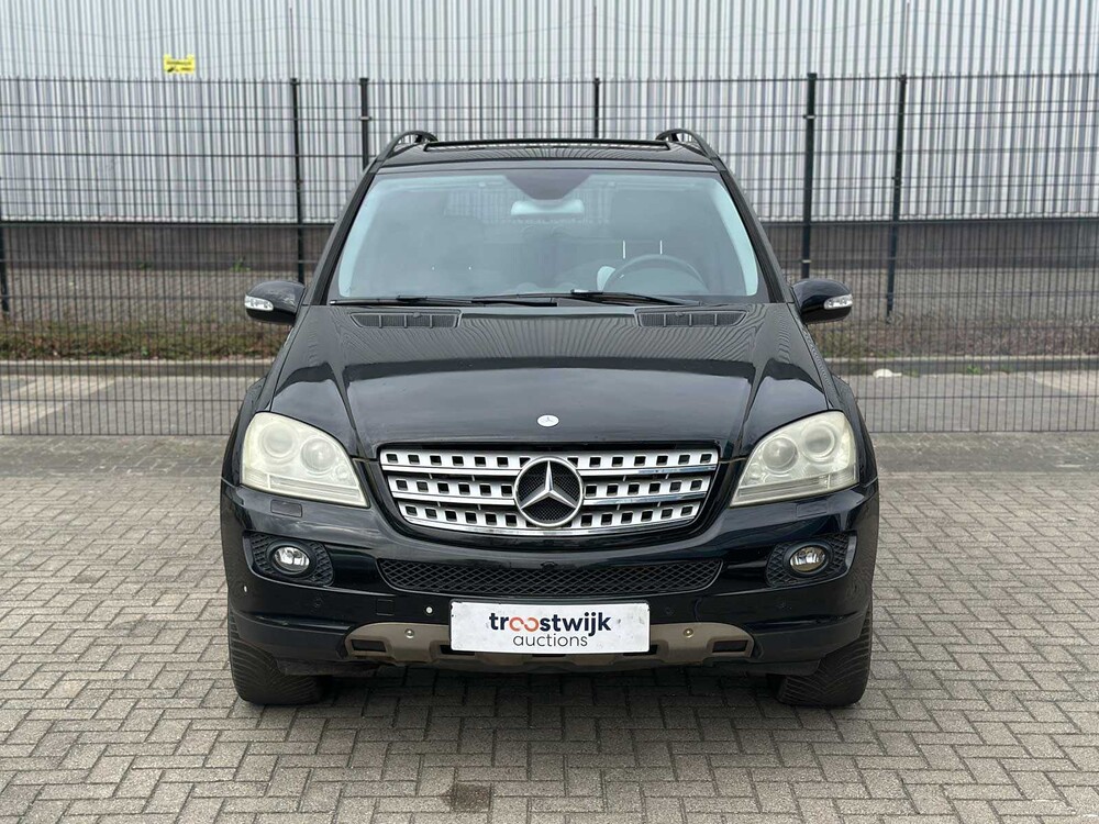 Mercedes-Benz M320 CDI M-class 221hp 2006, V-450-HD