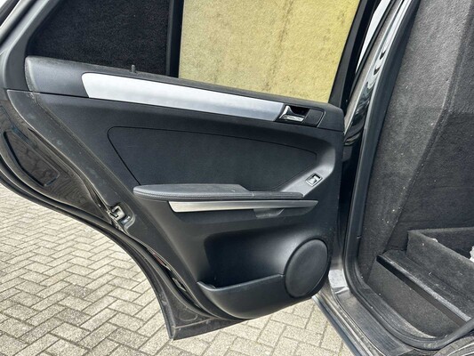 Mercedes-Benz M320 CDI M-class 221hp 2006, V-450-HD